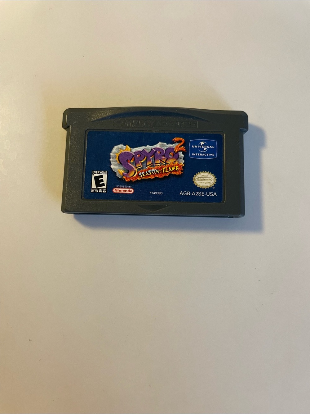 Nintendo Spyro 2 Season Flame Nintendo Gameboy game in great condition